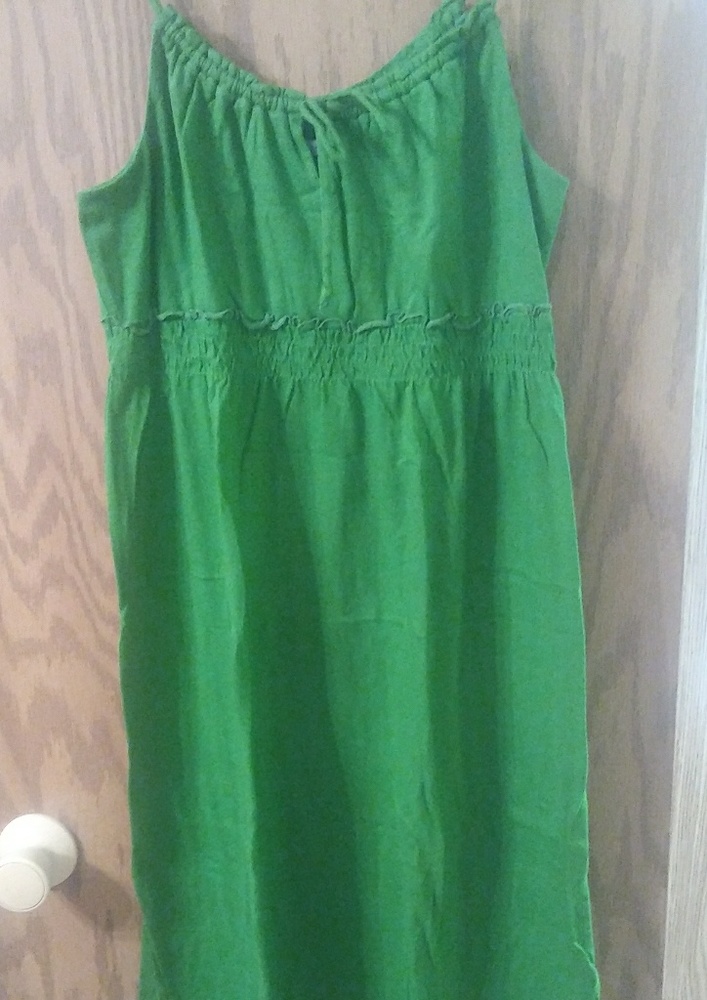 Green Old Navy sun dress